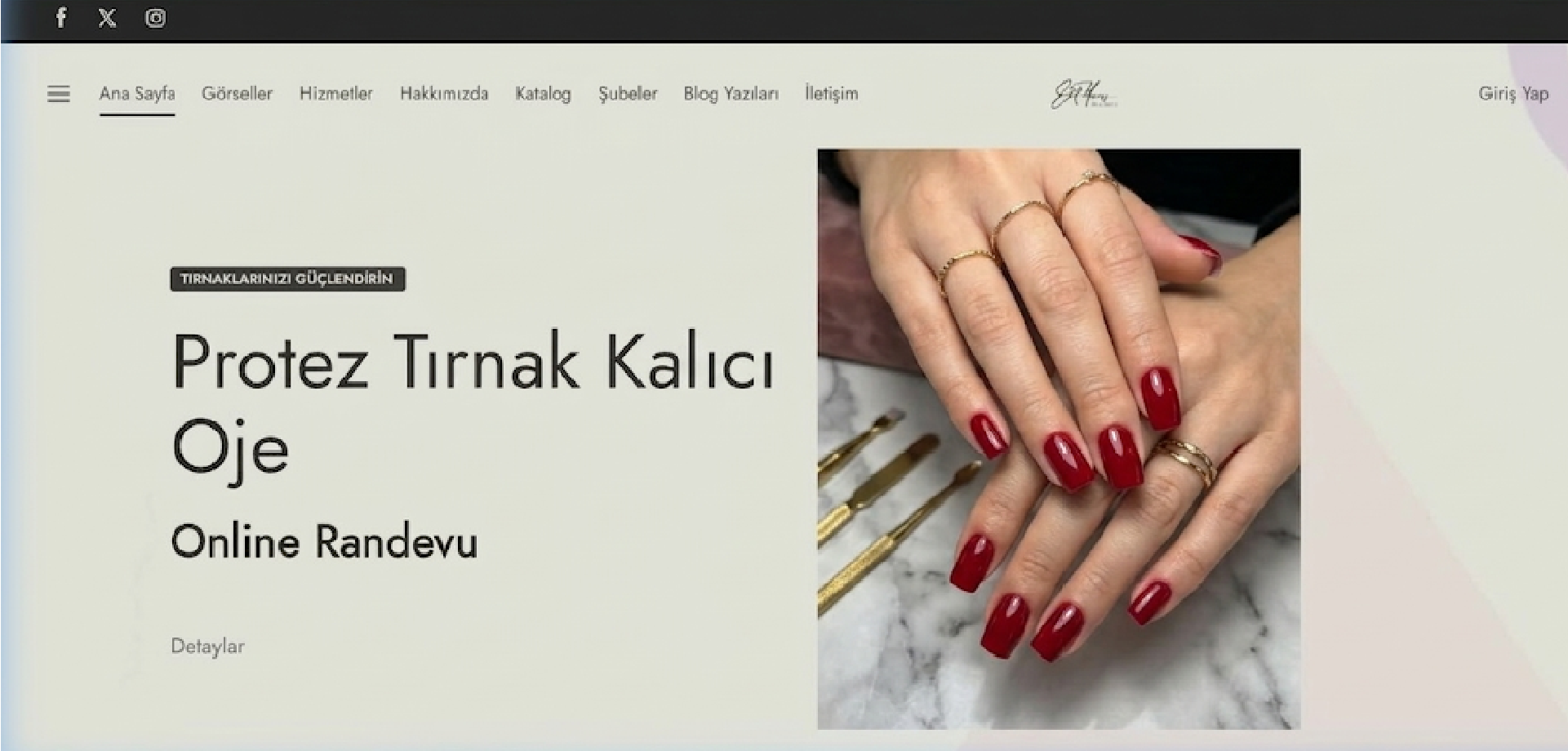 Elif Yavaş